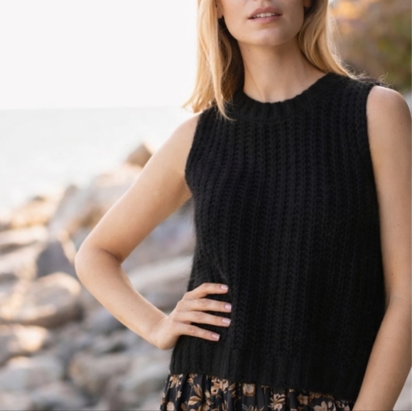 Marea By Liz Joy Tops - Marea Emilia Sweater Vest Black Ultra Soft Pull Over Sleevless